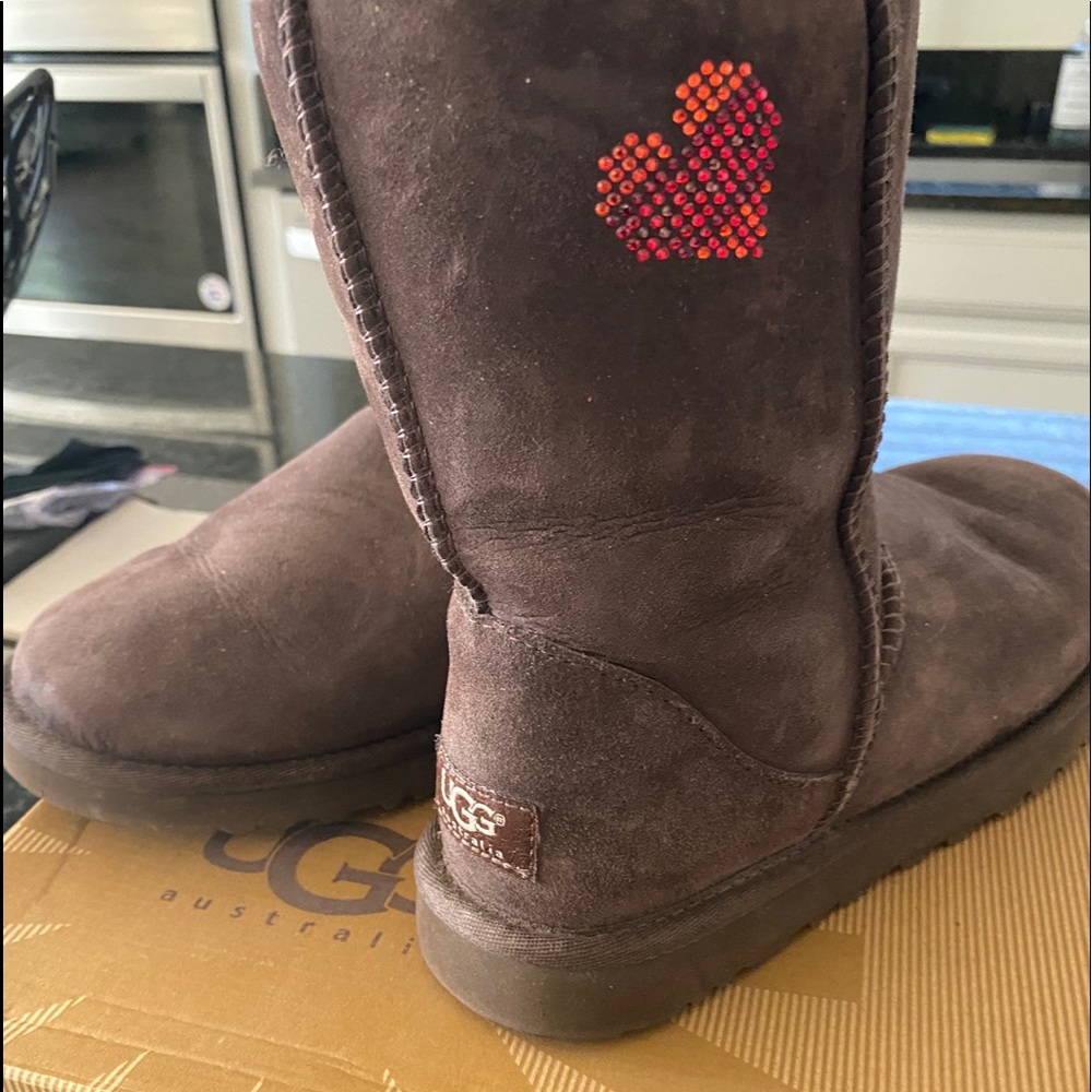 UGG BROWN BOOTS